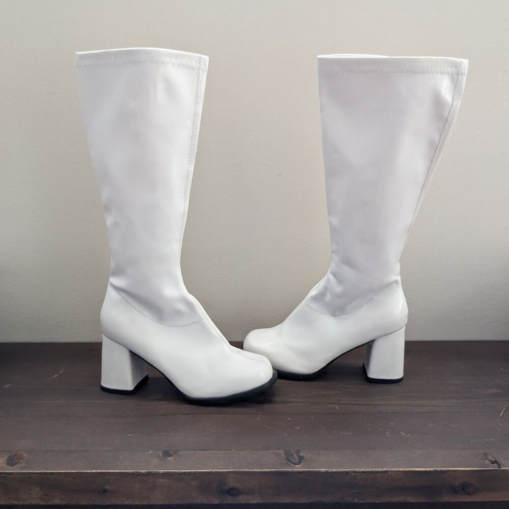 Ellie Shoes White Gogo Women's Costume Boots -  Size 7